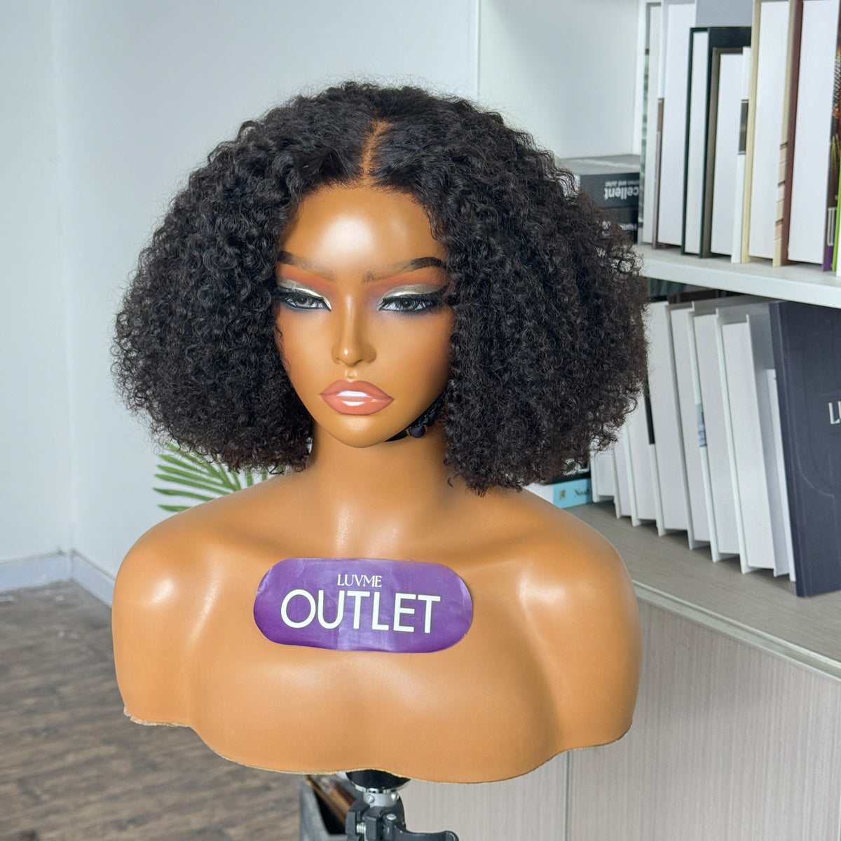 Outlet | Natural Black Fluffy Jerry Curl Glueless 5x5 Closure Lace Wig Pre-cut Lace-01