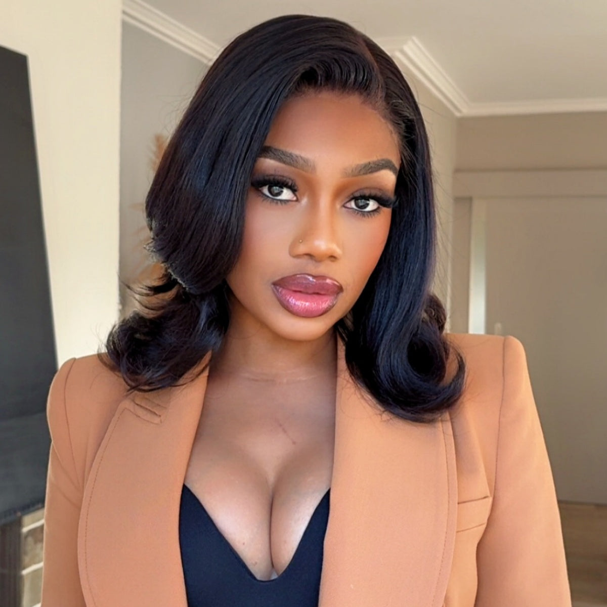 2 For $169.9 | 12 Inches Blonde Highlight Glueless Minimalist HD Lace Bob + 14 Inches Flip Ends Glueless 13x4 Frontal Lace Bob Cut Wig-01