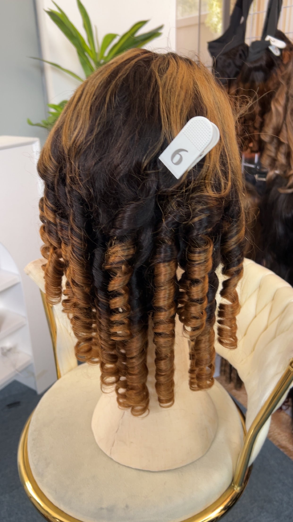 50% OFF Live Outlet Wigs | ONLY 1 PER STYLE-09